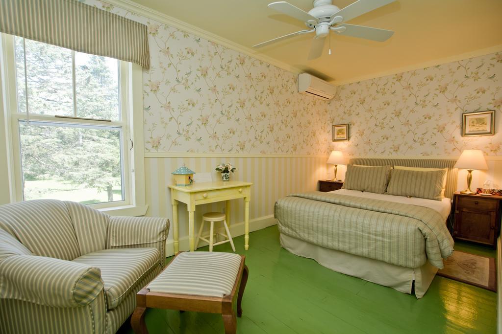 Auberge La Raveaudiere Норт-Хэтли Номер фото